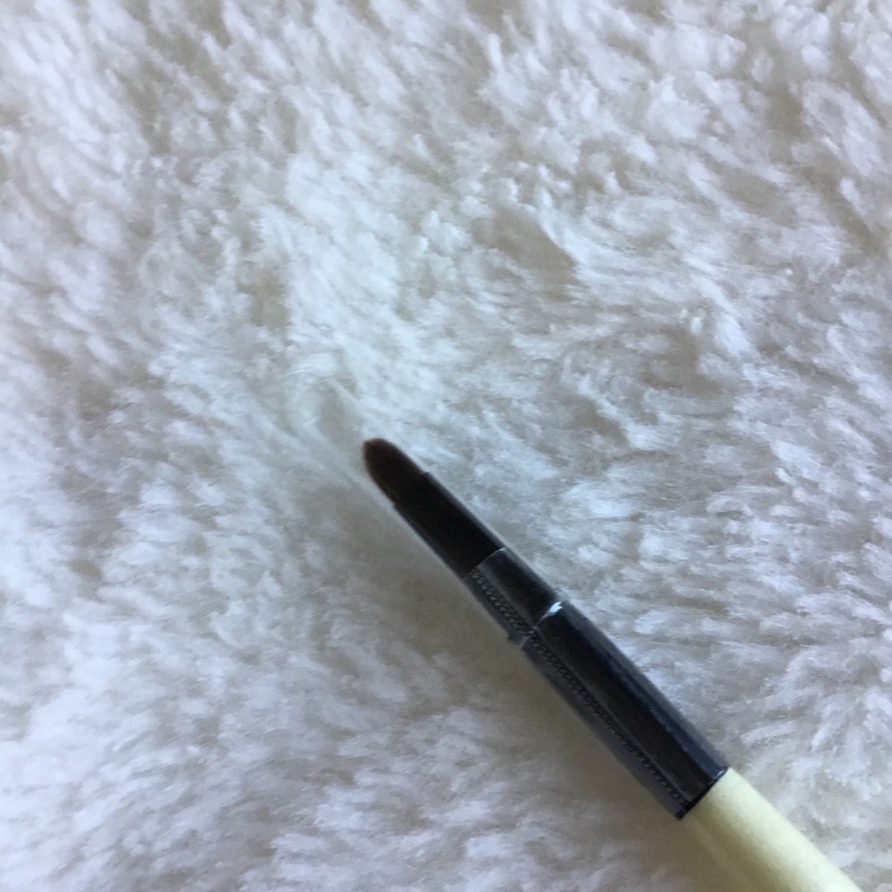 Bobbi Brown Ultra Fine Eyeliner Brush - Picture 8 of 13